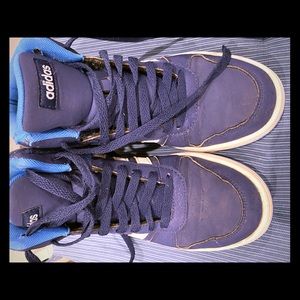 Big Boys adidas size 6 gently worn